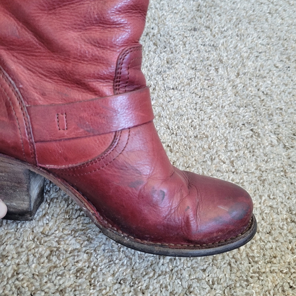 Frye Women's Karla Engineer Short Boot in Burnt Red Old Town - Picture 8 of 9
